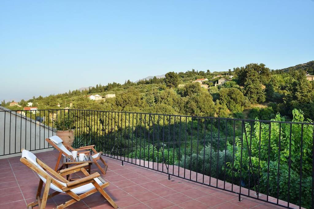 Villa Christini A Luxury Villa With Amazing Views Tzitzifés Exteriér fotografie