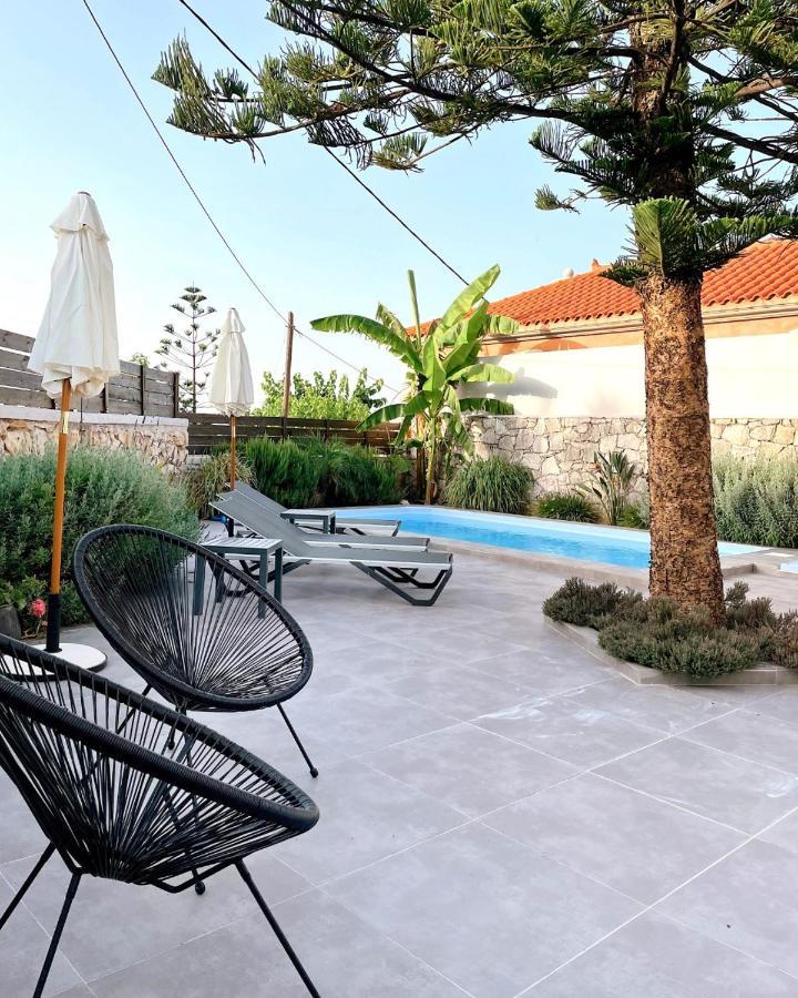 Villa Christini A Luxury Villa With Amazing Views Tzitzifés Exteriér fotografie